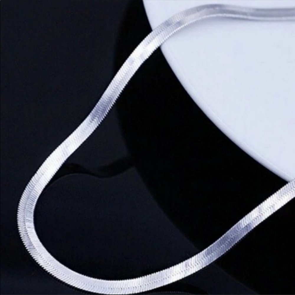 NEW 925 STERLING SILVER HERRINGBONE NECKLACE - Picture 4 of 5